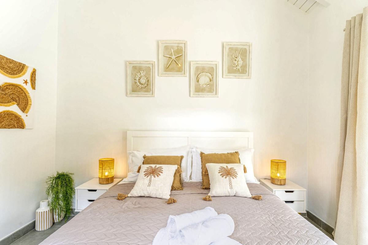 23.A louer villa avec piscine et Terre de haut Les Saintes- Villa Boheme